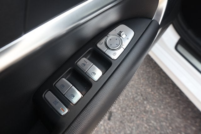 2025 Genesis G70 2.5T RWD
