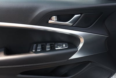 2025 Genesis G70 2.5T RWD