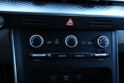 2024 Kia Carnival MPV LX Seat Package