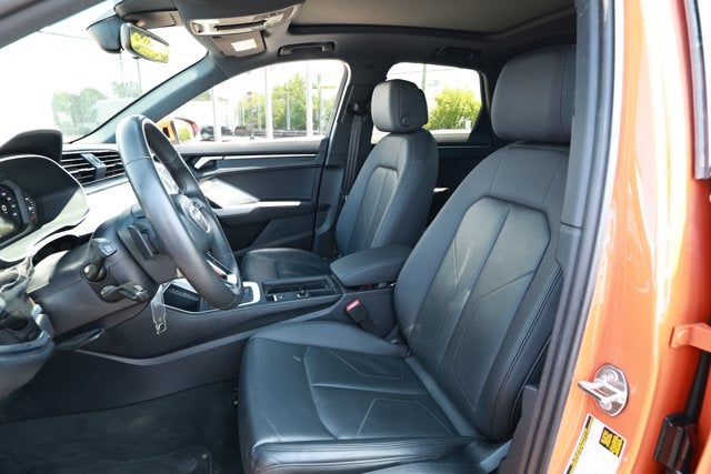2025 Audi Q3 Premium 45 TFSI S line quattro Tiptronic
