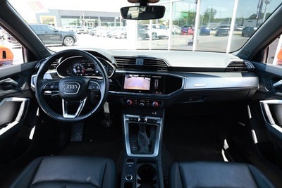 2025 Audi Q3 Premium 45 TFSI S line quattro Tiptronic
