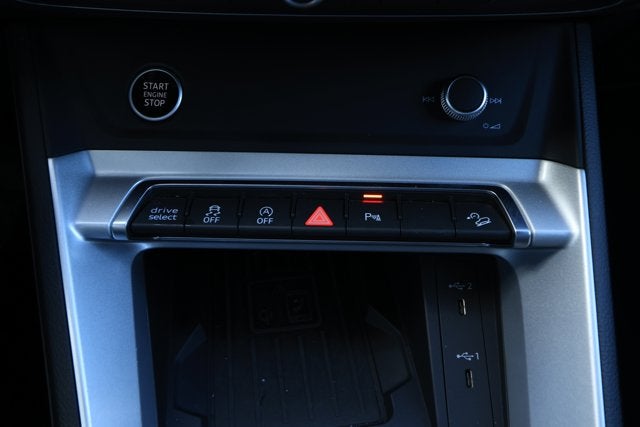 2024 Audi Q3 Premium 45 TFSI S line quattro Tiptronic