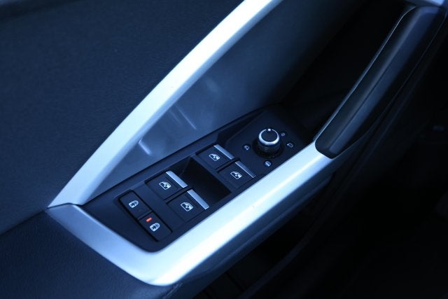 2024 Audi Q3 Premium 45 TFSI S line quattro Tiptronic