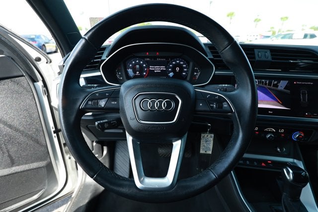 2025 Audi Q3 Premium 45 TFSI S line quattro Tiptronic