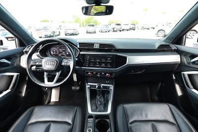 2025 Audi Q3 Premium 45 TFSI S line quattro Tiptronic