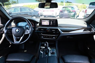 2020 BMW 5 Series 530i