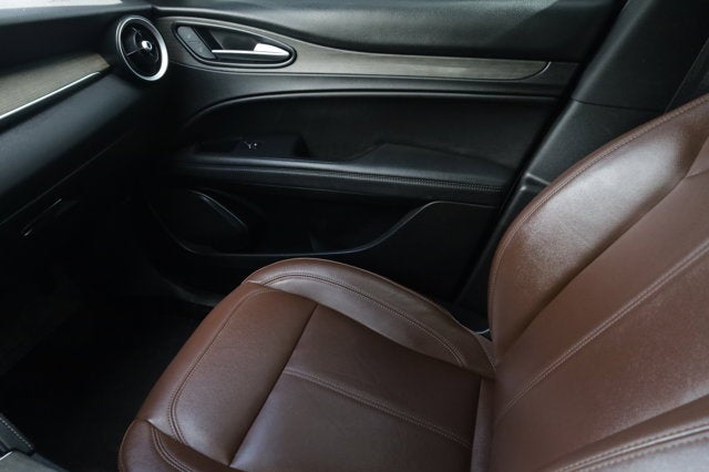 2022 Alfa Romeo Stelvio Ti AWD