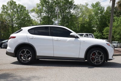 2022 Alfa Romeo Stelvio Ti AWD