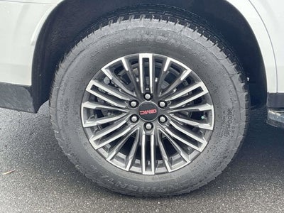 2025 GMC Yukon Elevation