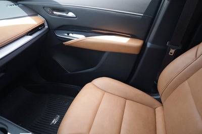 2025 Cadillac XT4 FWD Premium Luxury