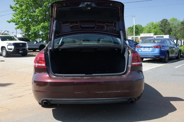 2013 Volkswagen Passat SE w/Sunroof