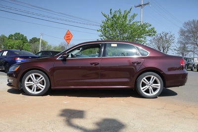2013 Volkswagen Passat SE w/Sunroof