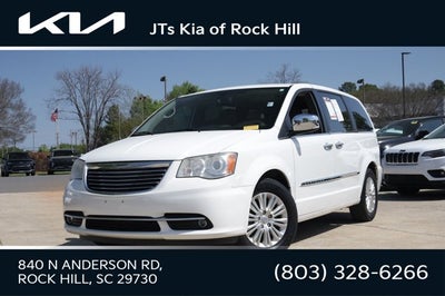 2013 Chrysler Town & Country Limited