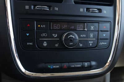 2013 Chrysler Town & Country Limited