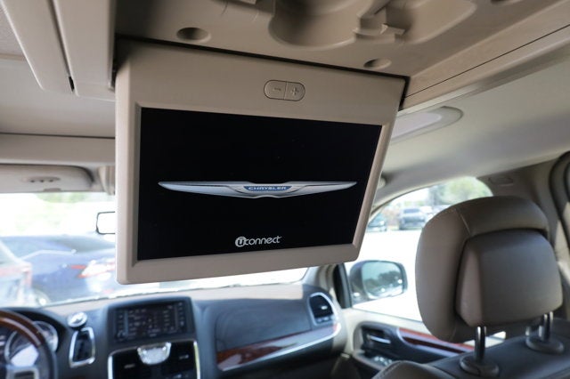 2013 Chrysler Town & Country Limited