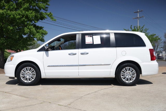 2013 Chrysler Town & Country Limited
