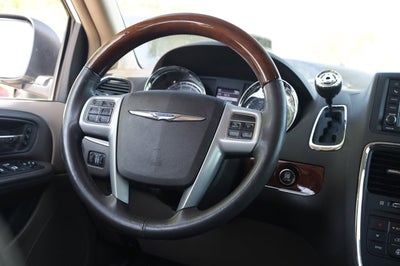 2013 Chrysler Town & Country Limited