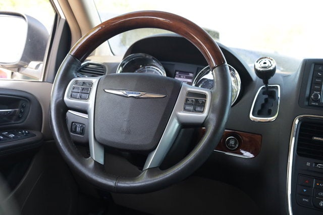 2013 Chrysler Town & Country Limited