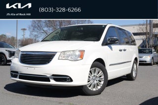 2013 Chrysler Town &amp; Country Limited