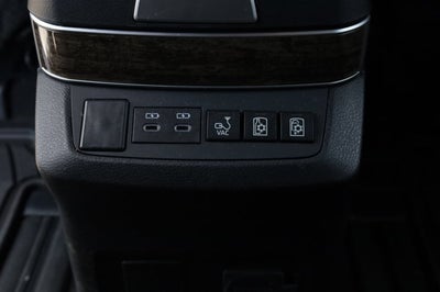 2025 Toyota Sienna Platinum