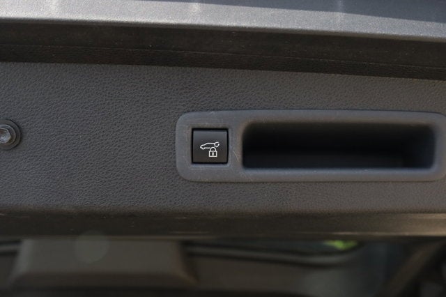 2025 Toyota Sienna Platinum