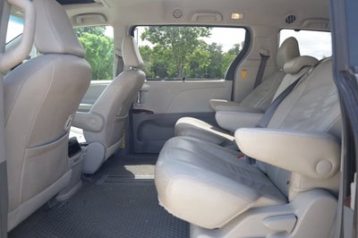 2014 Toyota Sienna XLE AAS