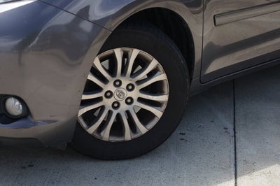 2014 Toyota Sienna XLE AAS