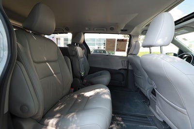 2019 Toyota Sienna XLE