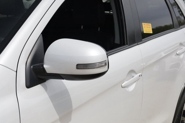 2024 Mitsubishi Outlander Sport SE