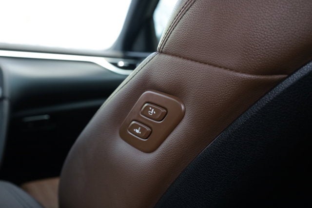 2020 Genesis G70 2.0T