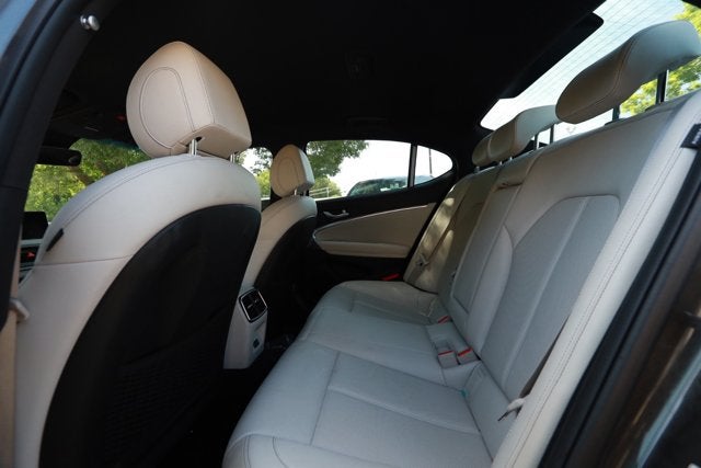 2025 Genesis G70 2.5T