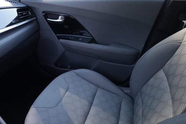 2022 Kia Niro LXS