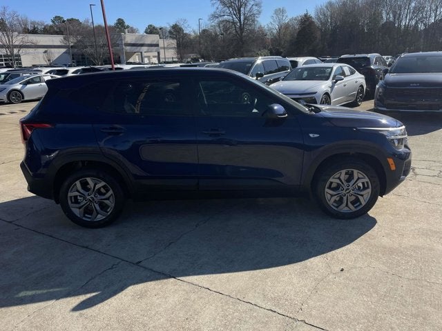 2025 Kia Seltos LX
