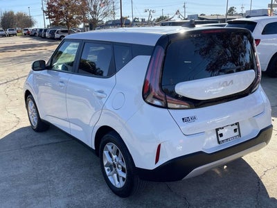 2024 Kia Soul LX