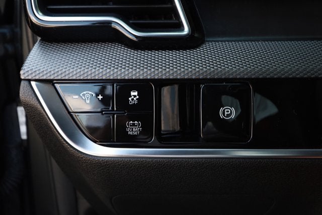 2025 Kia Sportage Hybrid LX