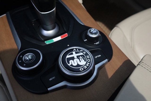 2019 Alfa Romeo Stelvio Ti Lusso