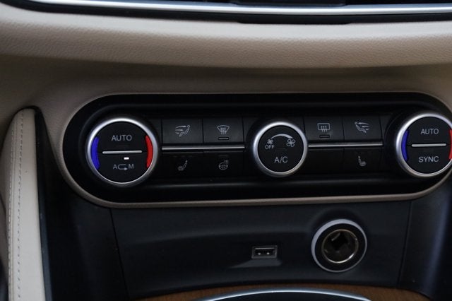 2019 Alfa Romeo Stelvio Ti Lusso