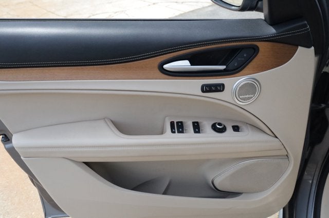 2019 Alfa Romeo Stelvio Ti Lusso