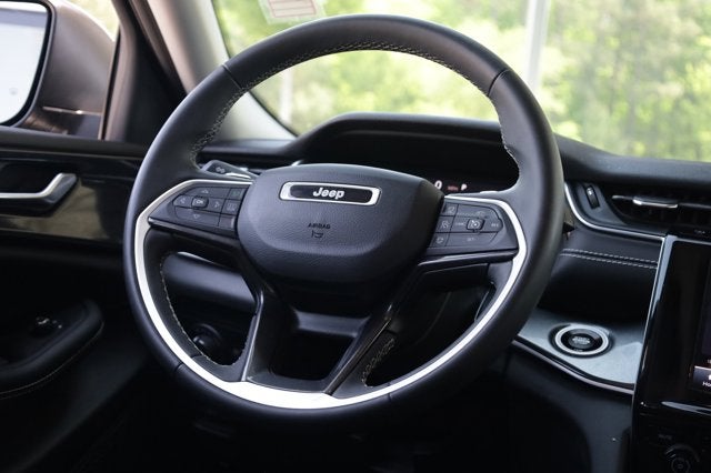 2023 Jeep Grand Cherokee L Laredo