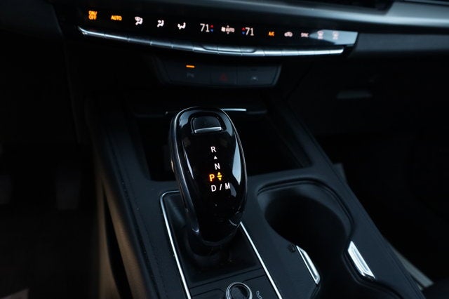 2024 Cadillac XT4 AWD Premium Luxury