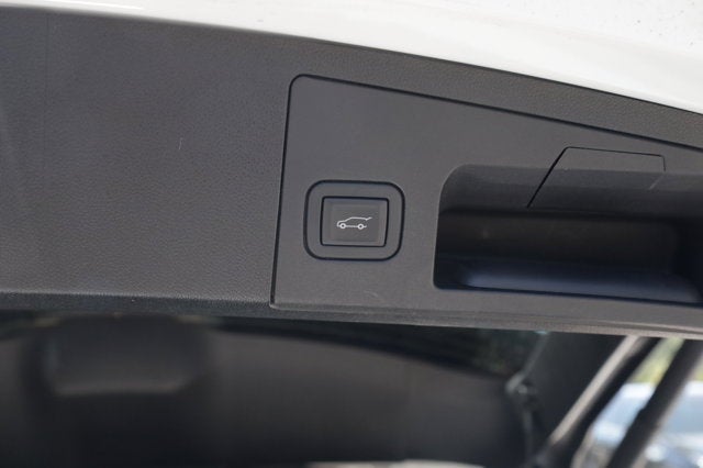 2024 Cadillac XT4 AWD Premium Luxury