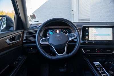 2024 Volkswagen Atlas 2.0T SE w/Technology