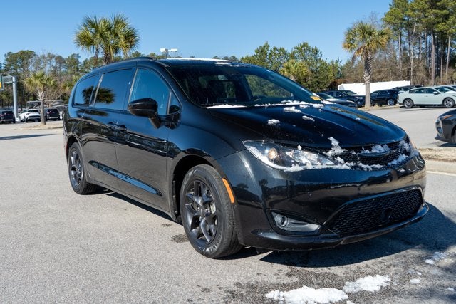 2020 Chrysler Pacifica Touring L Plus