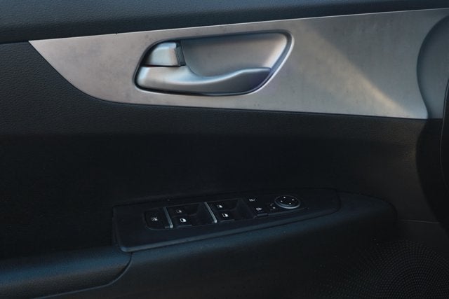 2022 Kia Forte FE