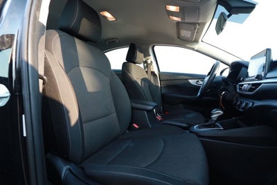 2022 Kia Forte FE