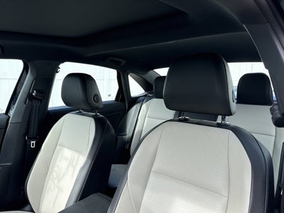 2019 Volkswagen Jetta R-Line