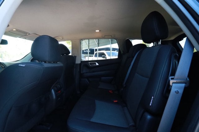 2019 Nissan Pathfinder SV