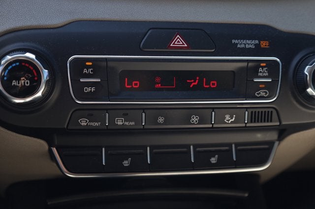 2020 Kia Sorento S V6