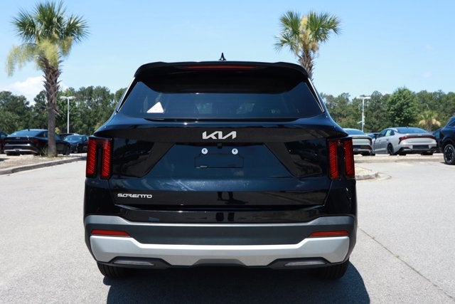 2025 Kia Sorento LX