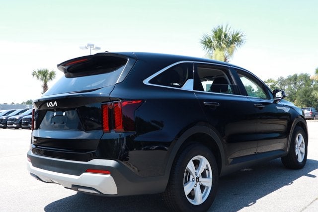 2025 Kia Sorento LX